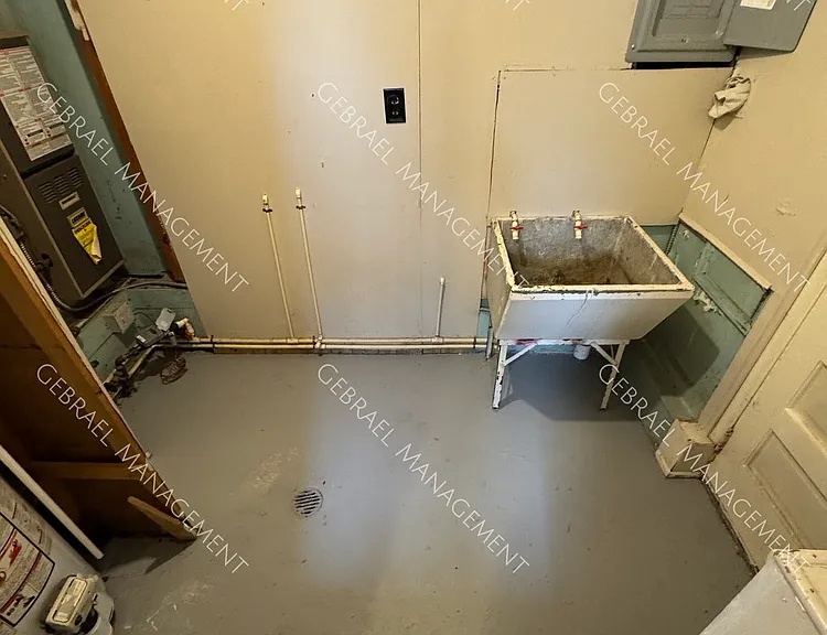 952 Salisbury Ave — Photo 12