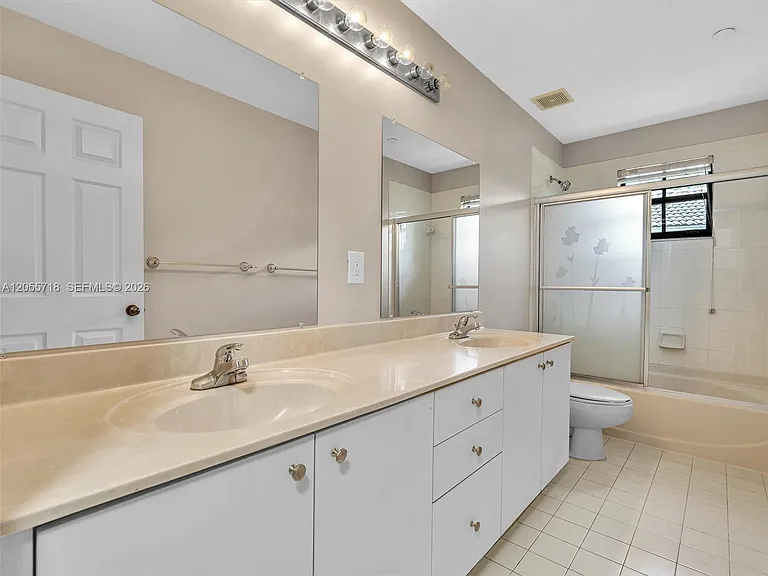 4283 Vineyard Cir #4283 — Photo 39