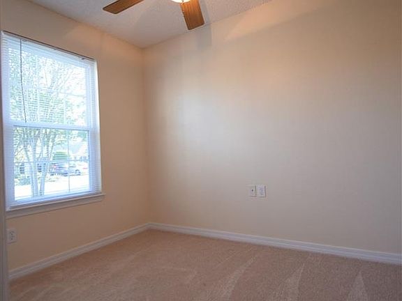 4th image of 2284 Trailwood Dr