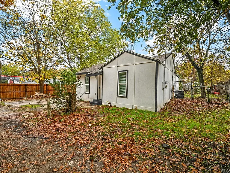 105 Short St — Photo 12