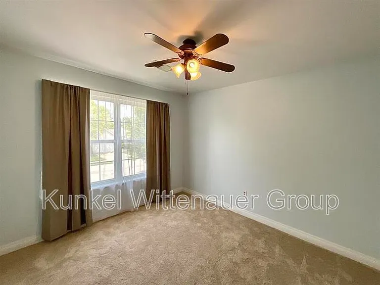 320 Ring Of Kerry Dr — Photo 21