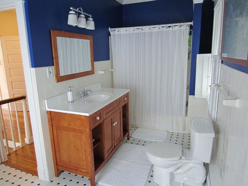 Full bath