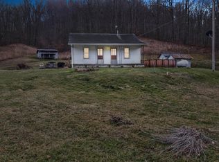 25 Calk Lake Rd, Jeffersonville, KY 40337