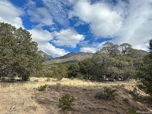 4th image of 1842 Lone Pine Way