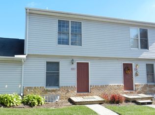 250 Chinquapin Trl APT B, Christiansburg, VA 24073