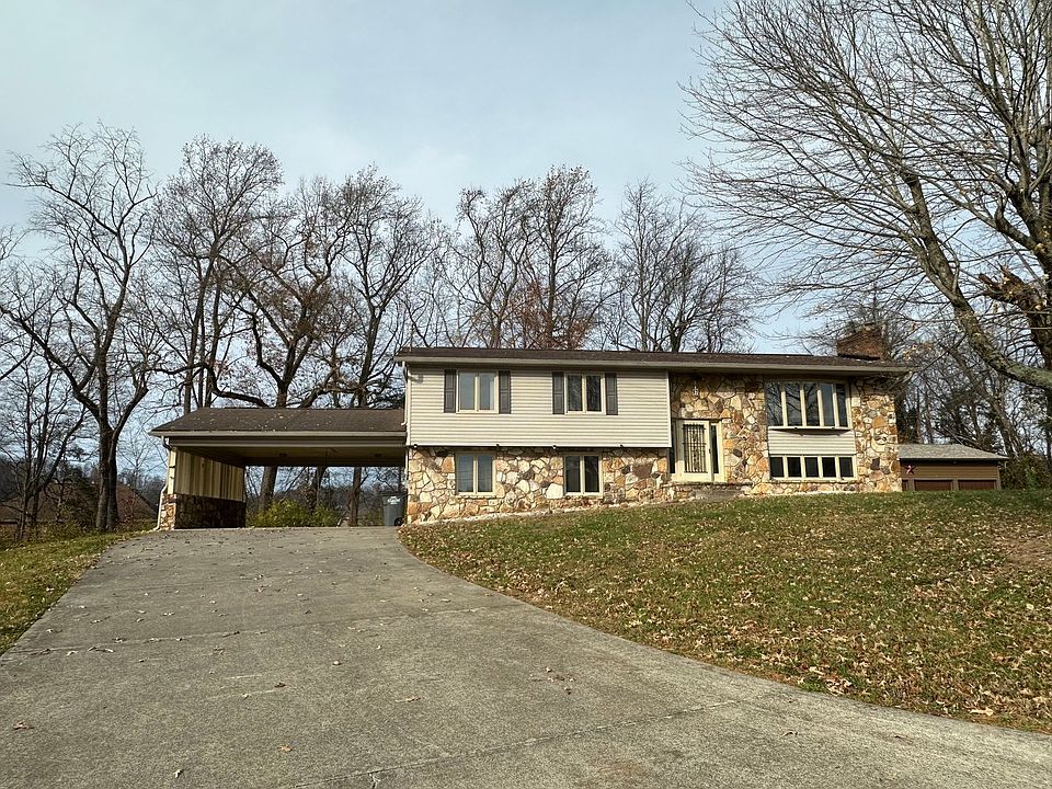1st image of 124 Arlington Cir