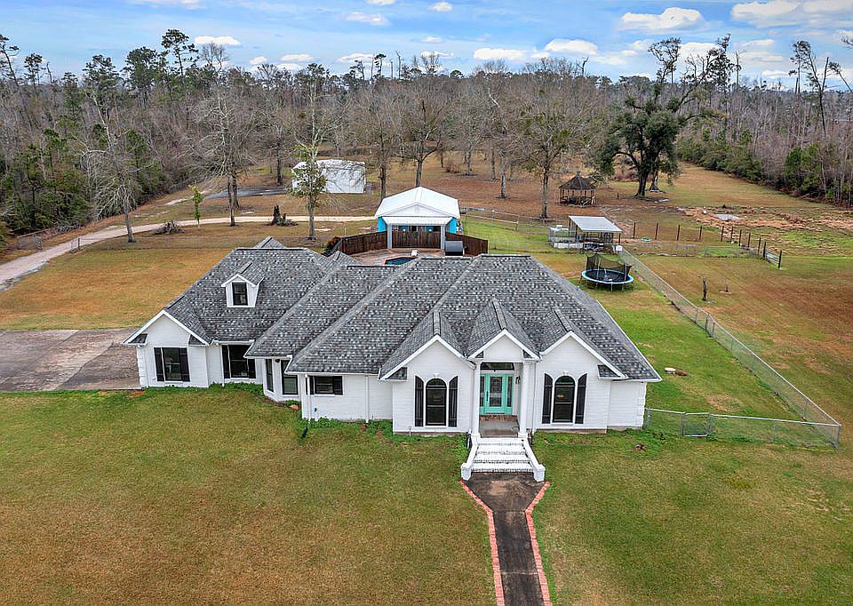 Exterior Aerial