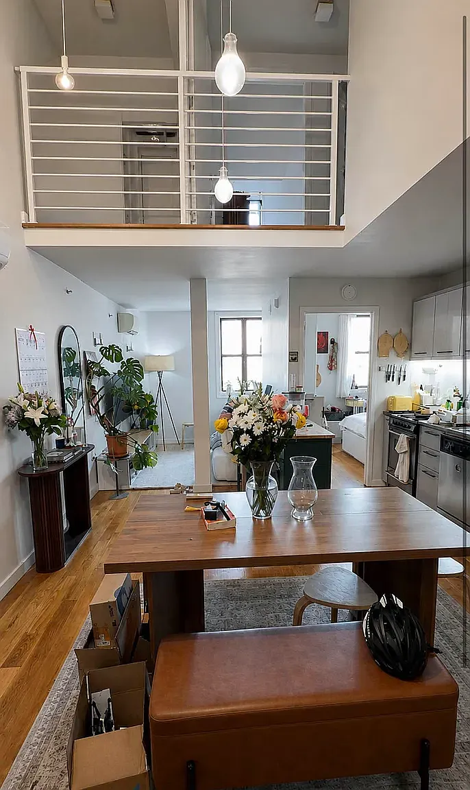 100 Dupont Street — Photo 1
