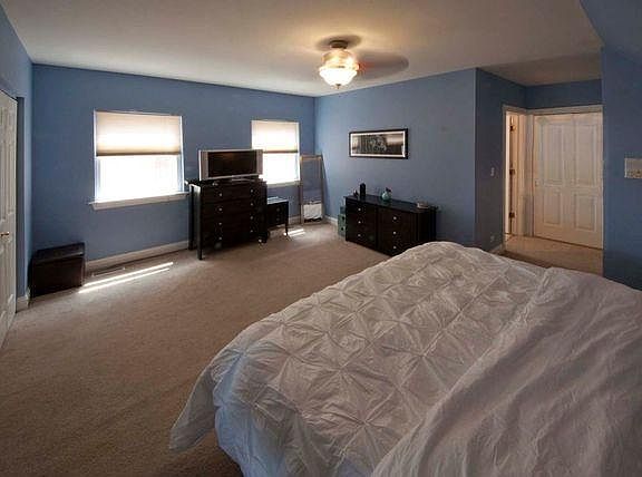 5th image of 2368 N Elston Ave #3F