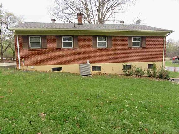 4th image of 212 Ogden Rd