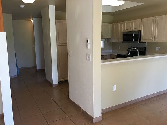 3rd image of 92-1481 Aliinui Dr APT G