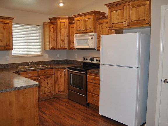 4th image of 2571 Brandon Dr