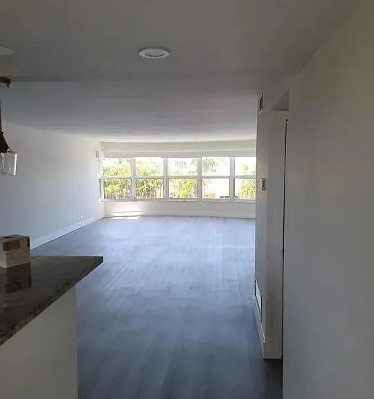 3031 NE 51st St #305W — Photo 13