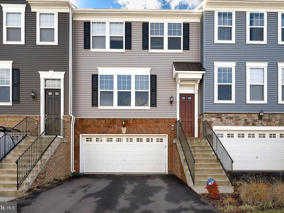 1st image of 8831 Englewood Farms Dr