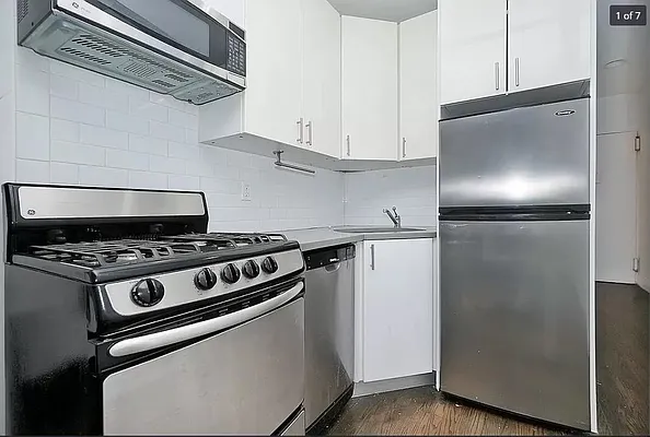 Rented by Douglas Elliman | media 16