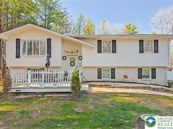 268 Turkey Ridge Dr, Kunkletown, PA 18058