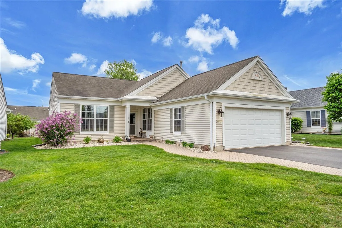13569 Winterberry Ln photo 1