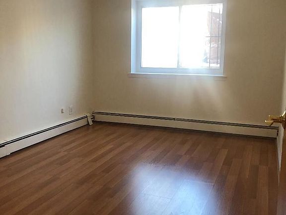 5th image of 20-22 29th St #1