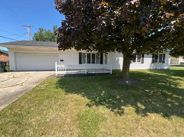 10 Fairview Dr, Depew, NY 14043