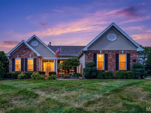 1817 Majestic Oaks Dr, Wentzville, MO 63385