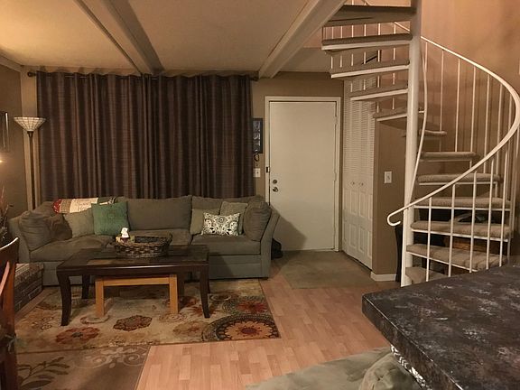 Cozy Living Room w/ Fireplace.