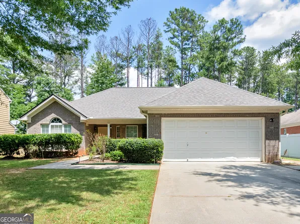 8 Victoria Dr, Fairburn, GA 30213