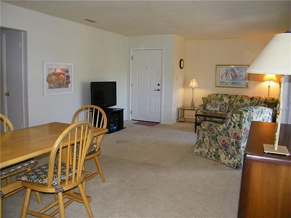 5th image of 4740 Beach Dr SE APT B
