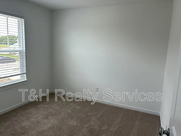 9074 Anthem Ave — Photo 17