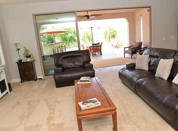 5th image of 575 Willow Glen Ct