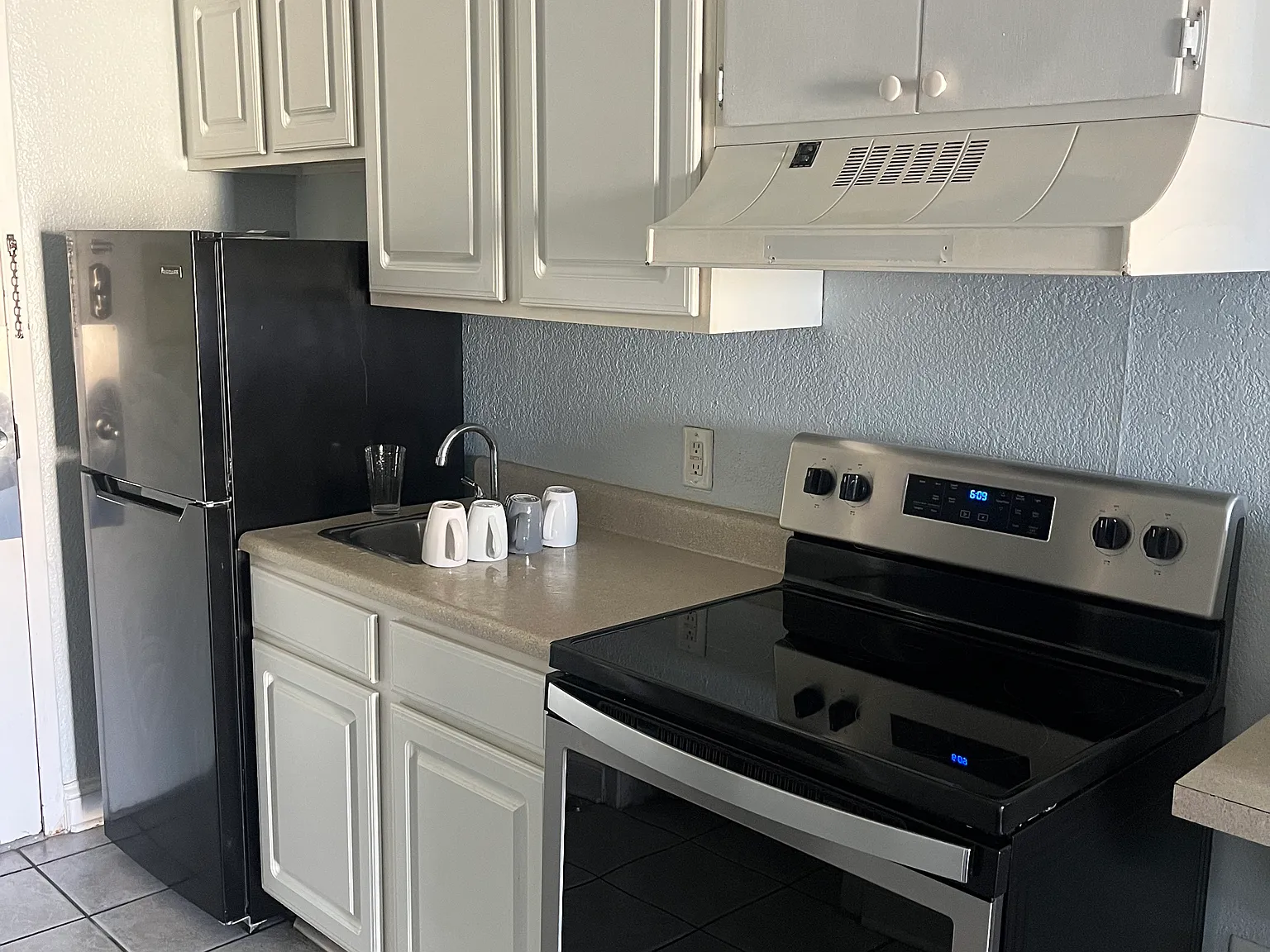 1207 S Ocean Blvd — Photo 4