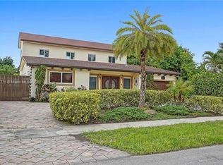 500 NE 178th St #0, Miami, FL 33162