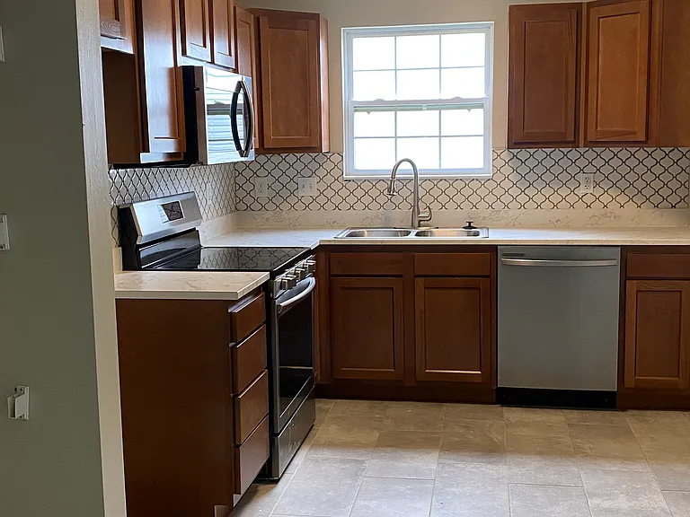 13308 Westwood Ln — Photo 2