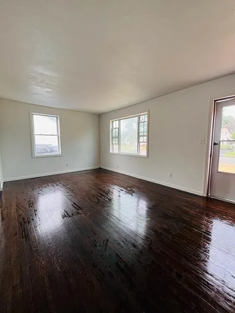 2 bed, 900 sqft, $2,200 — Photo 4