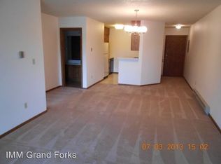 2807 17th Ave S APT 2, Grand Forks, ND 58201