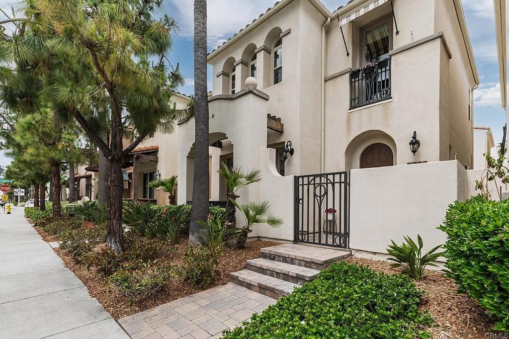 2766 Laning Rd, San Diego, CA 92106 | Zillow