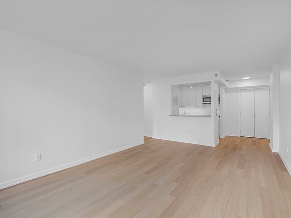 4th image of 75 W End Ave APT C3l