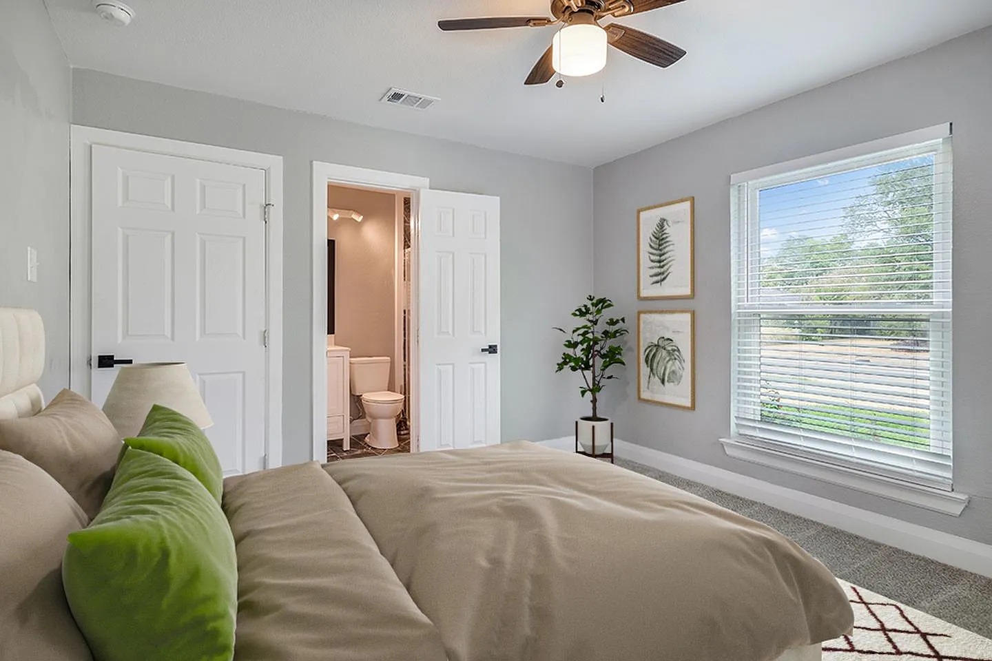 Spacious & renovated Preston Hollow home with big backyard — Photo 3