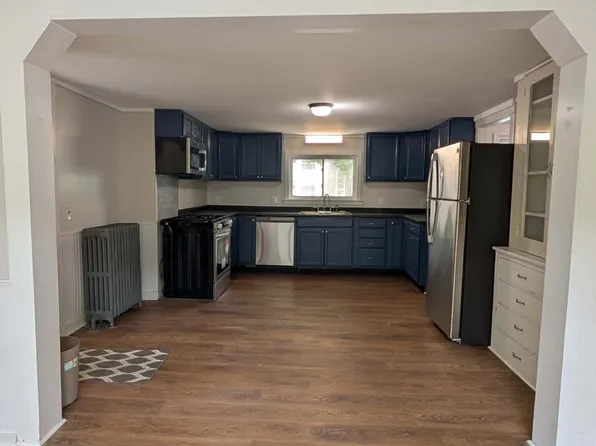 258 Essex St, Bangor, ME 04401