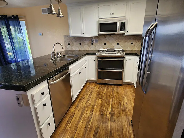 25435 El Paraiso Dr — Photo 10