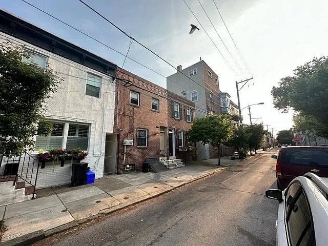1632 Montrose St #1 — Photo 9