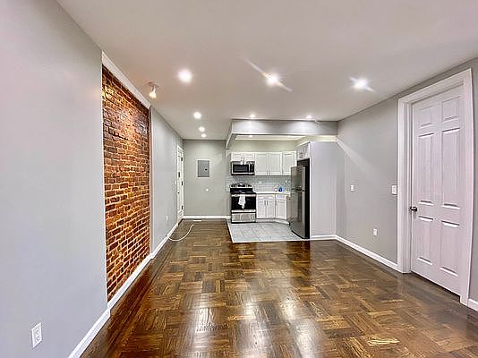 2nd image of 2401 Davidson Ave APT 5J