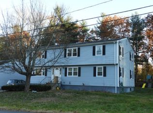 12 Auburn St, Plaistow, NH 03865