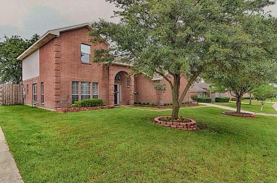 1st image of 1209 Urban Dr