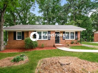 3630 Sargeant Dr, Charlotte, NC 28217