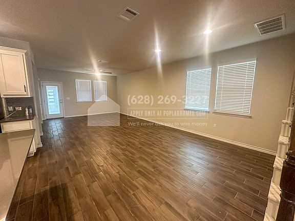 5th image of 3208 Bratton Crest Ln