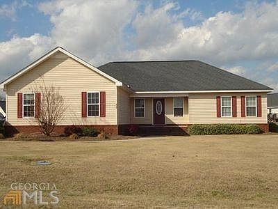 2nd image of 404 Andrew Dr