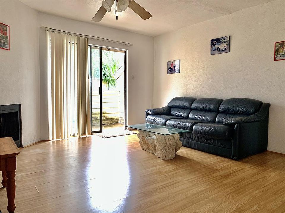 1st image of 8323 Wilcrest Dr APT 5004
