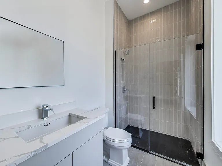 2023 N Drake Ave #3S — Photo 14