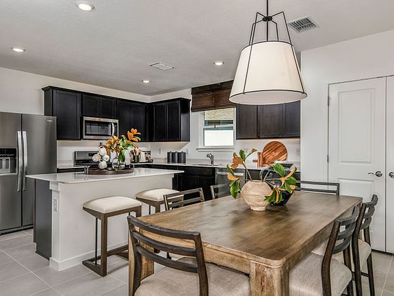 Connected Cafe and Kitchen Perfect for Entertaining