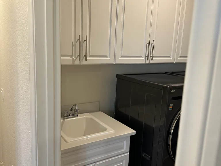 30528 Greenfield Dr — Photo 3